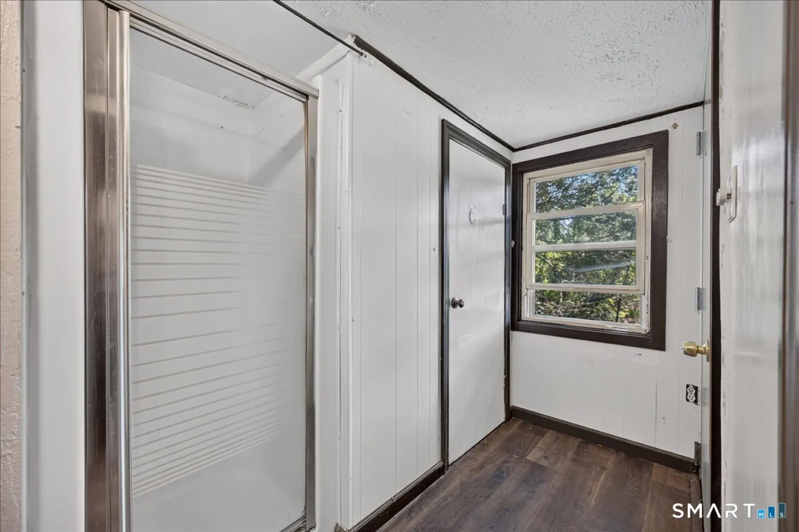 537 Naubuc Avenue Photo 32
