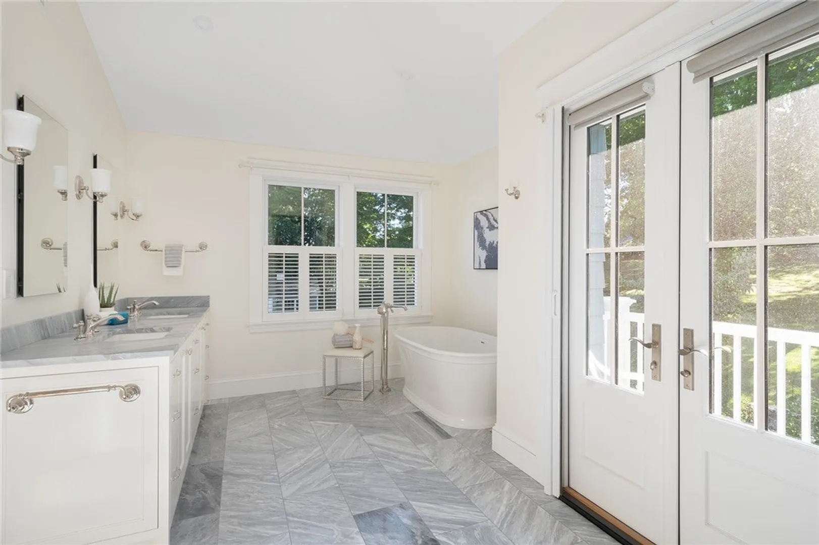 140 Aldrich Avenue Photo 35
