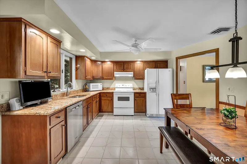 73 Rolling Ridge Road Photo 17