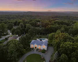 10 Crestview Drive