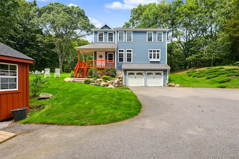 19 Sycamore Drive C Photo 1