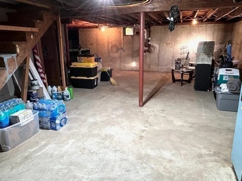 3 N Precinct St Photo 22