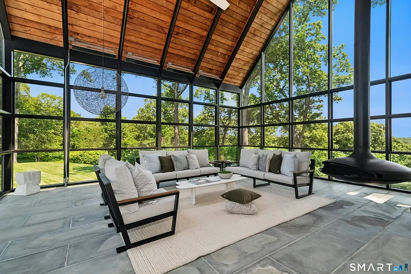 10 Dragonwood Lane Photo 15
