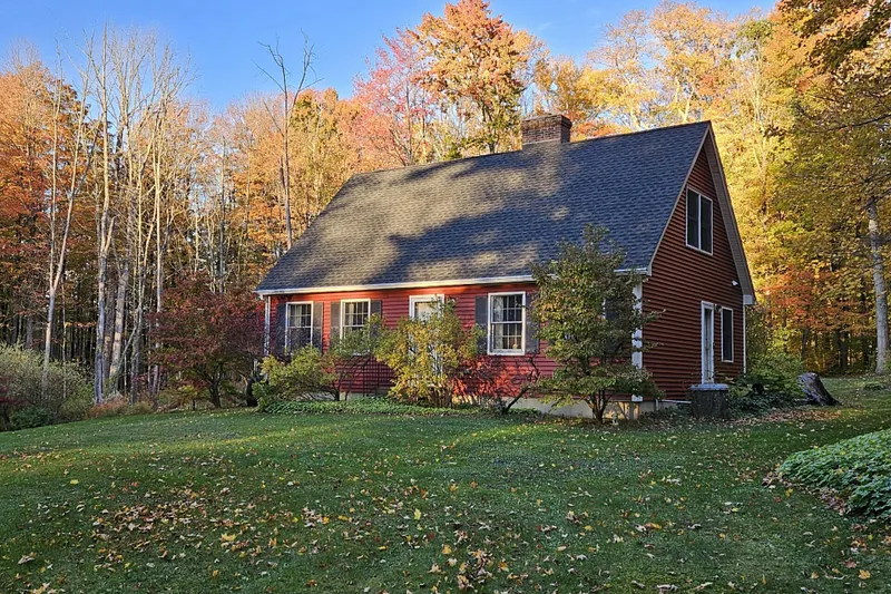 30 Graham Road Photo 1