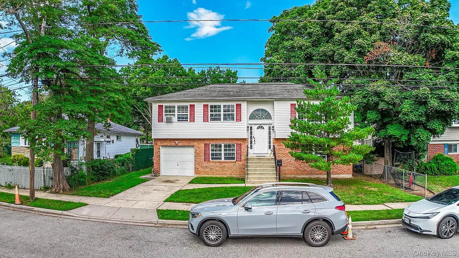 1056 Arthur Street Photo 13