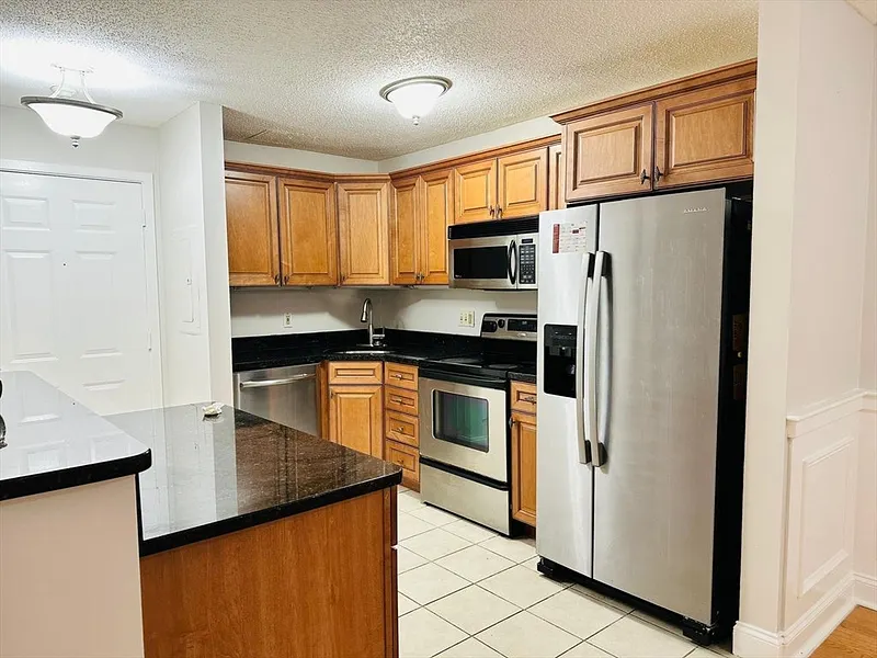 450 Brookside Dr  #B Photo 2