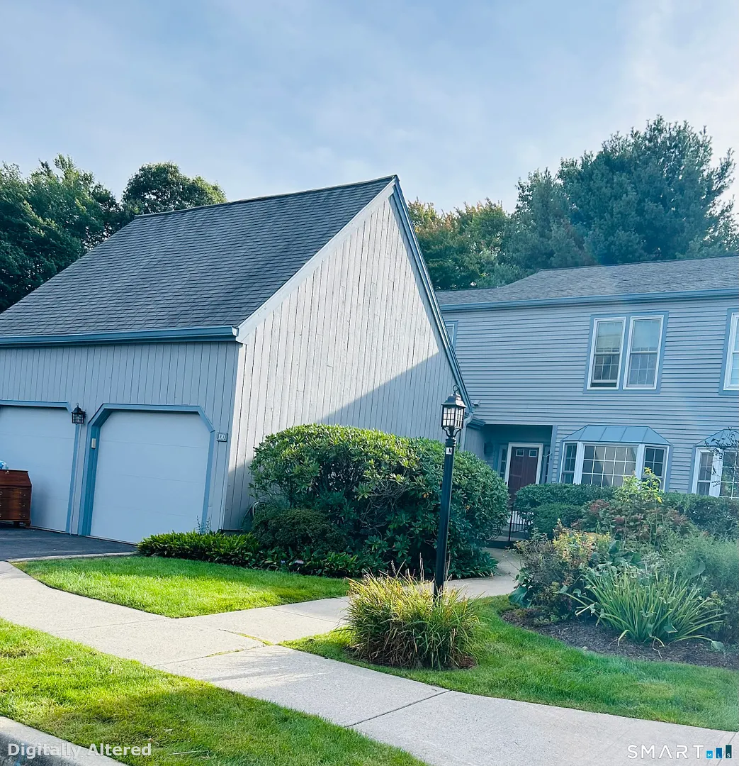 170 Glengarry Road #170 Photo 1