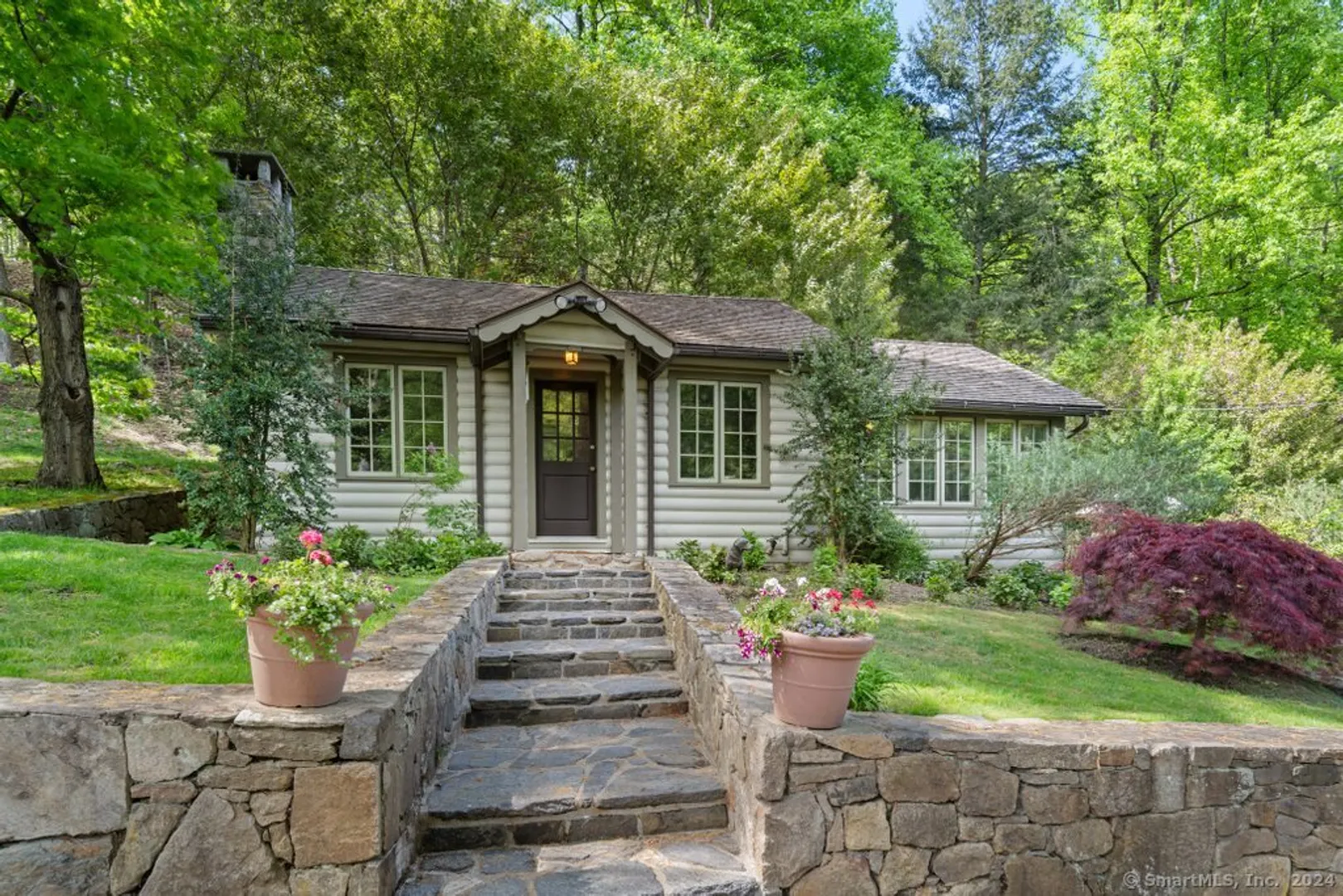 Stamford Single Family Photo 16