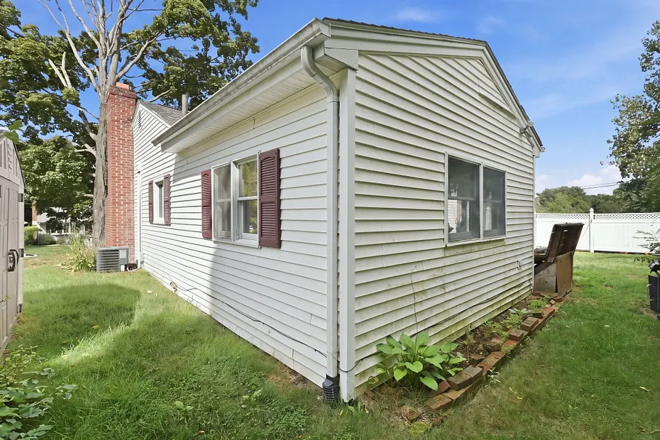 31 Sunset Terrace Photo 33