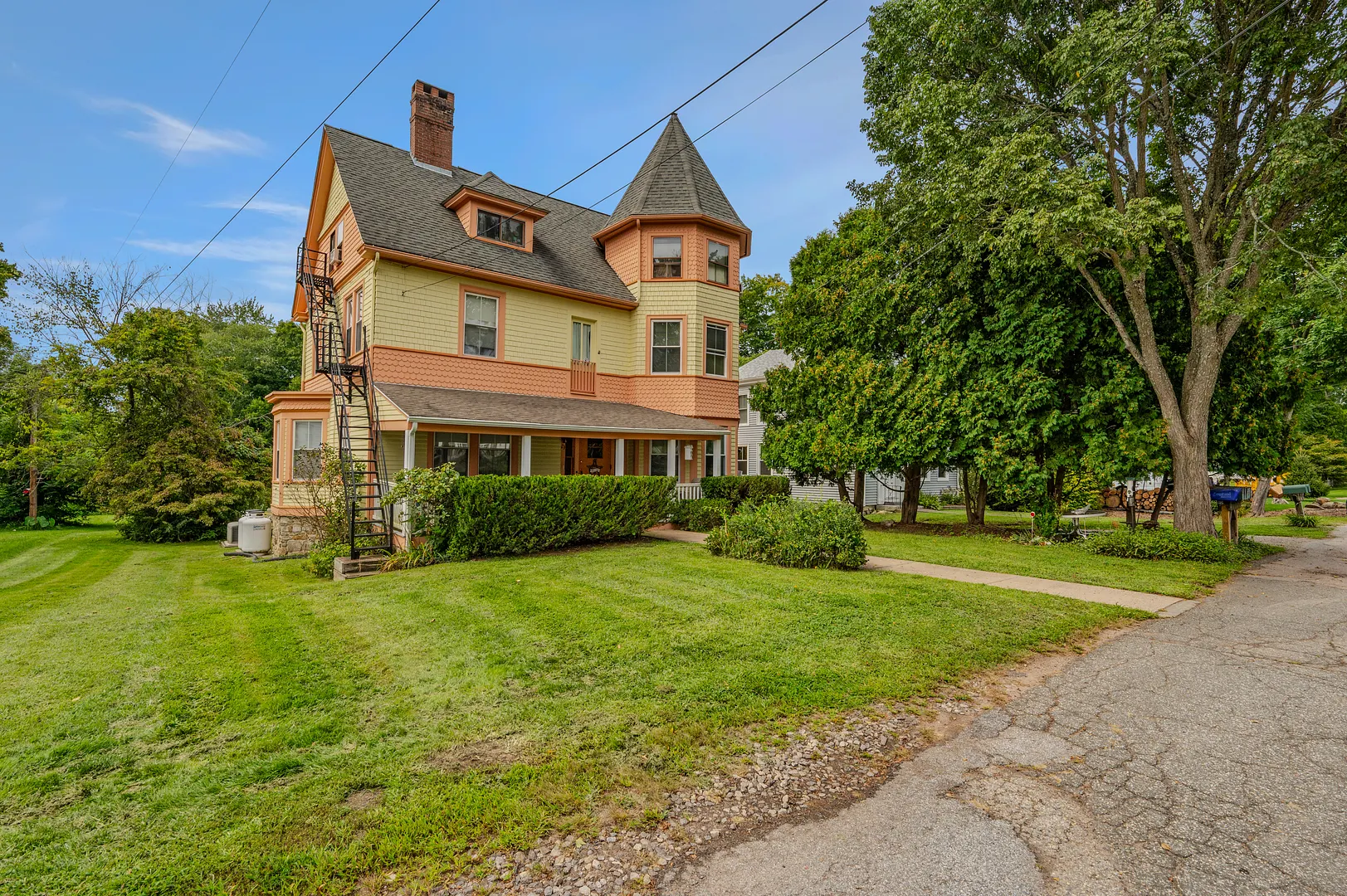 23 Plains Road Photo 2