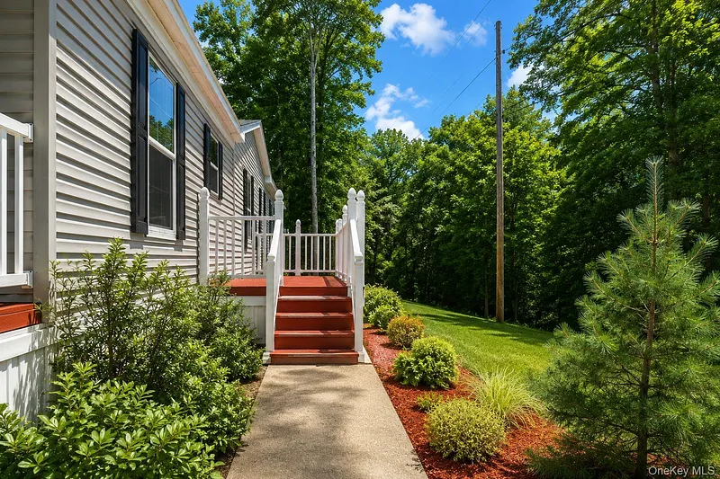 131 Rymrock Road  #18 Photo 2