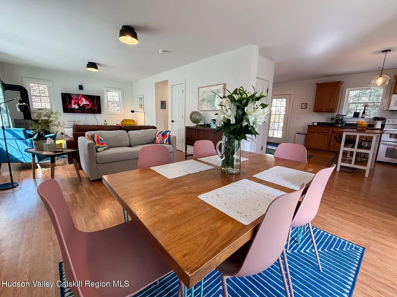 2211 W Hubbell Hill Road Photo 15