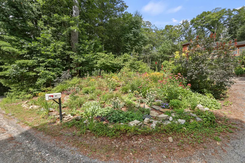 91 William Holmes Rd Photo 14