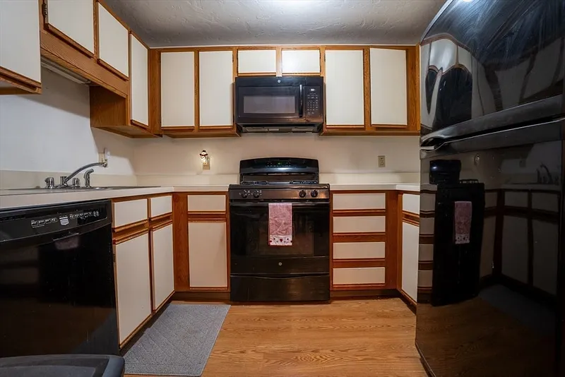 144 Hart St  #44 Photo 8