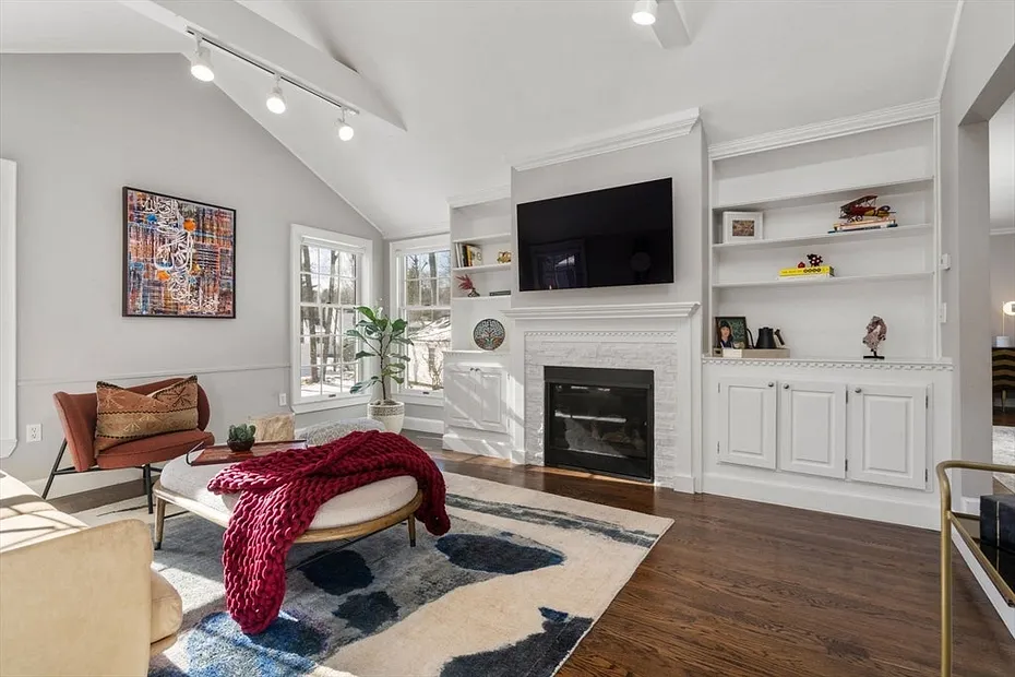 9 Gloucester Road Photo 14