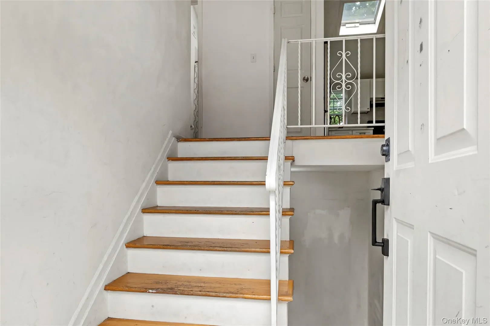 1056 Arthur Street Photo 23