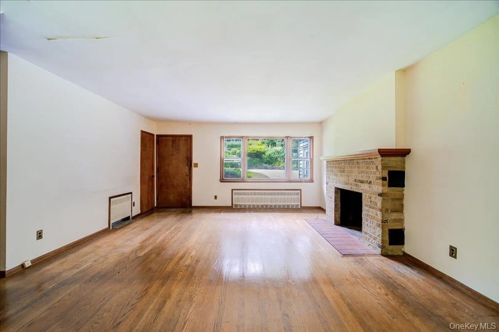 15 Nightingale Road Photo 7