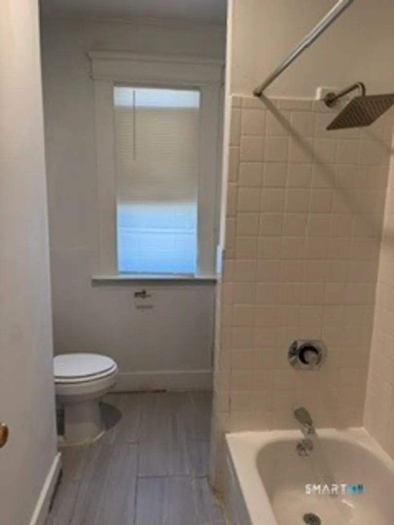 119 Hobart Street  #2nd floor Photo 27