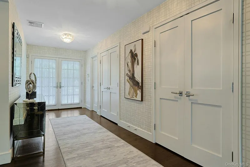 45 Jackson Road Photo 10