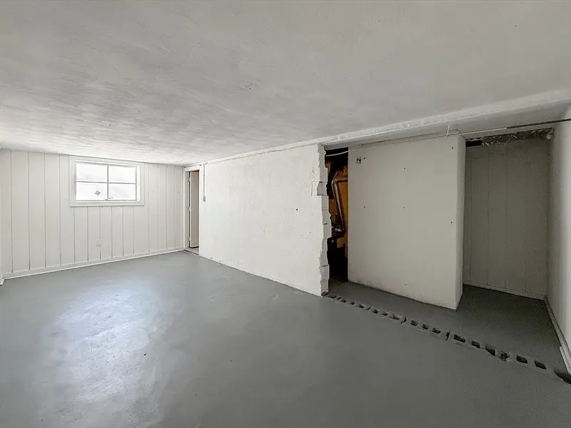 31 Millard Ave Photo 37