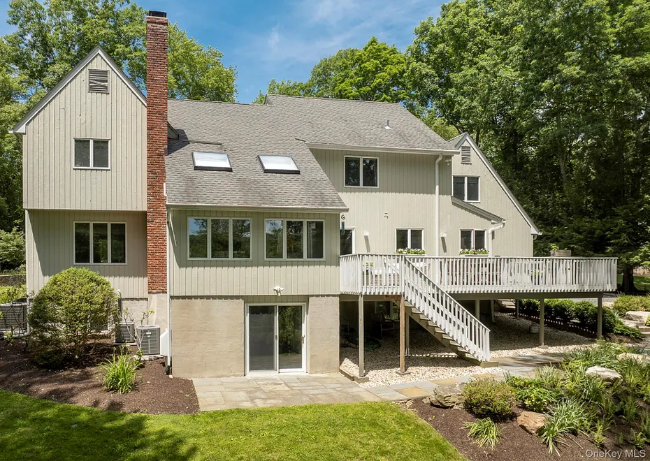 12 Hilltop Road Photo 39