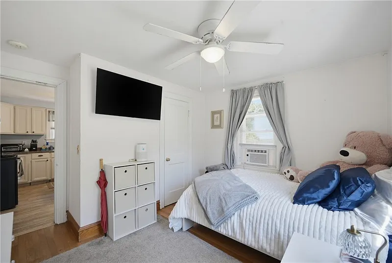 63 Taft Street Photo 18