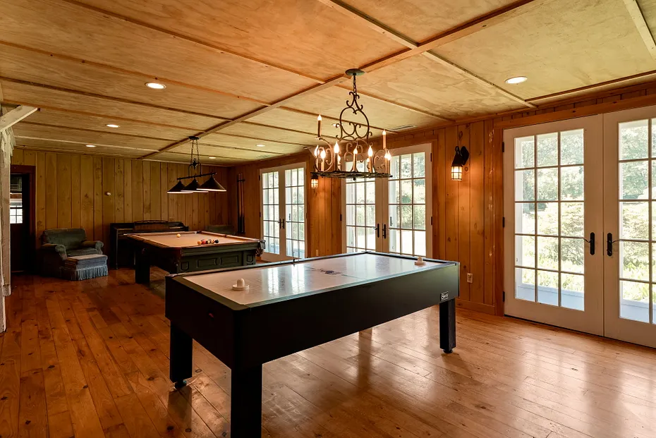 295 Smith Hill Road Photo 31