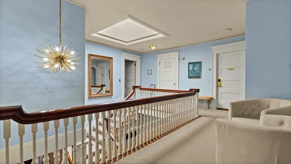 51 Walker St Photo 32