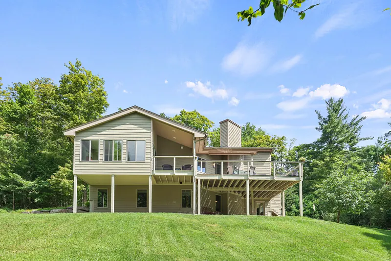 140 Leland Rd Photo 10
