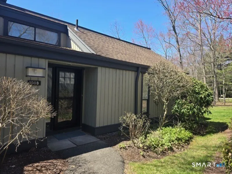930 Heritage Village  #B Photo 1
