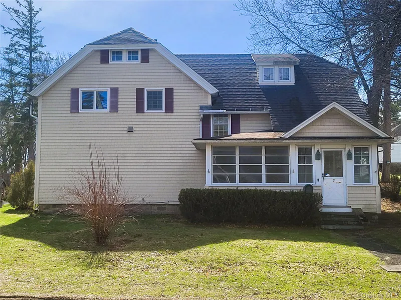 7 Hambletonian Avenue Photo 2