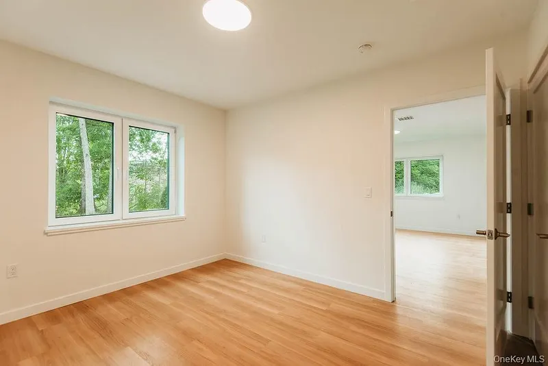 10 A Cooper Street Photo 34