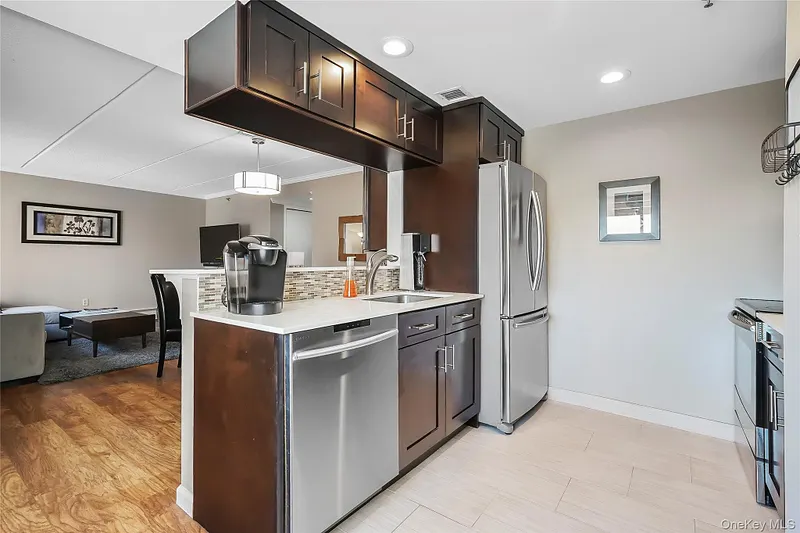 123 Mamaroneck Avenue  #215 Photo 7
