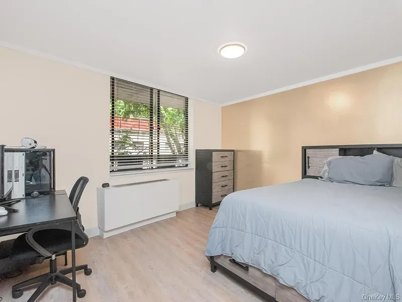 777 N Macquesten Parkway  #203 Photo 12