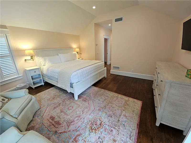 209 Coggeshall Avenue Photo 31