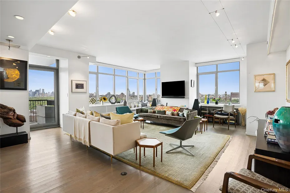 1485 5th Avenue  #26D Photo 4