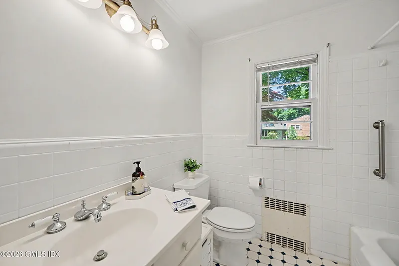 8 Ernel Drive Photo 19