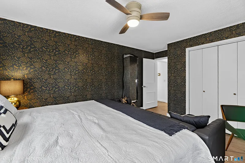 76 Lakeview Drive Photo 32