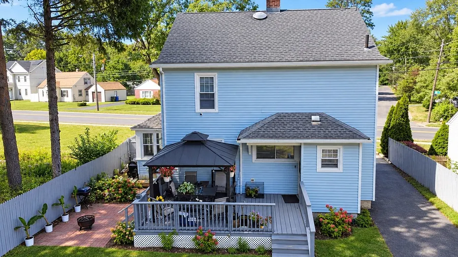 1245 Bay St Photo 30