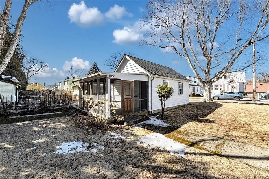 39 Waterman Rd Photo 23