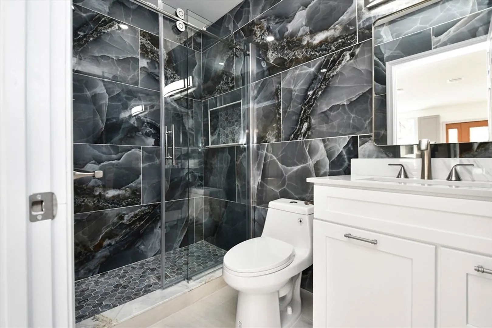 1 Stockwell Road Photo 13