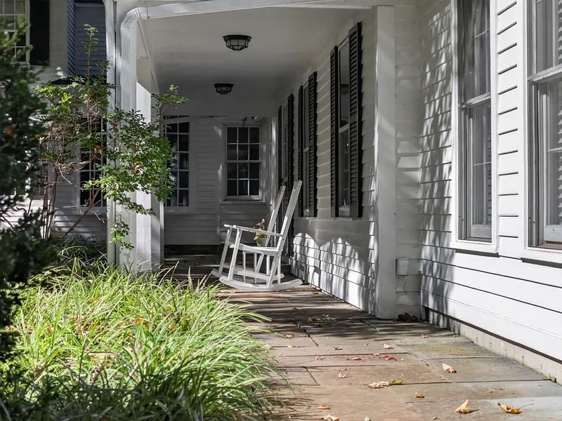 9 Ingham Hill Road Photo 36