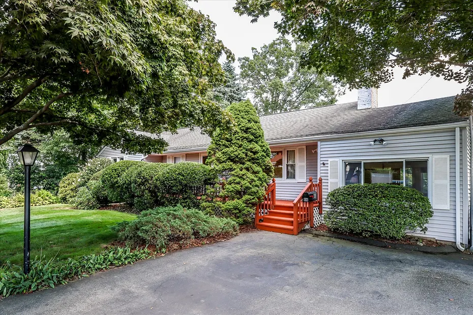 86 Crown Street Photo 1