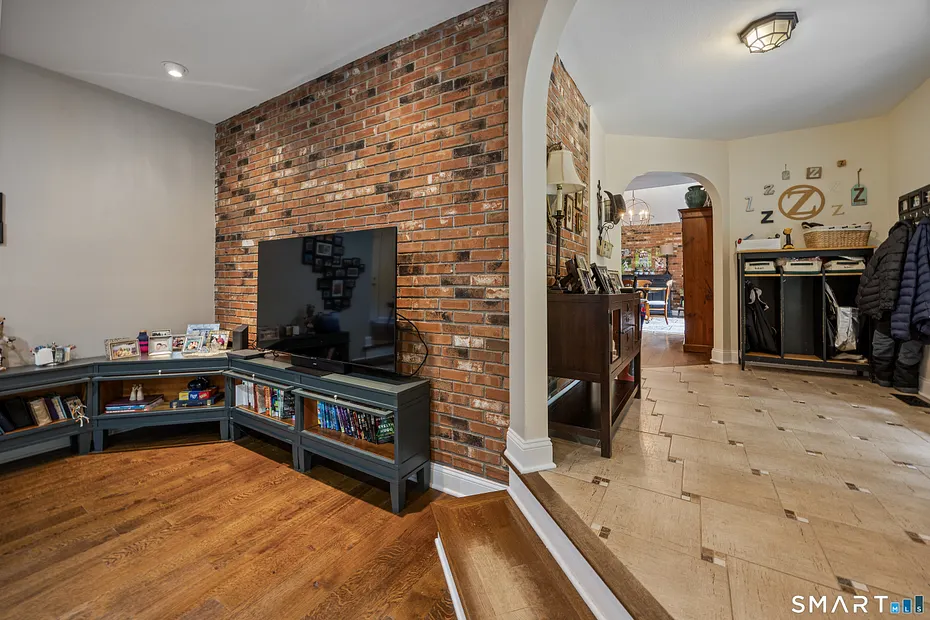 130 Fairhaven Drive Photo 23