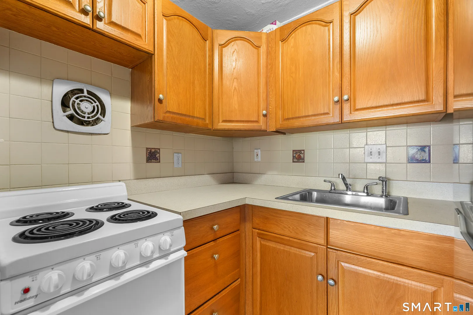 275 West Walk #275 Photo 6
