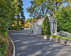 25 Pine Ridge Road