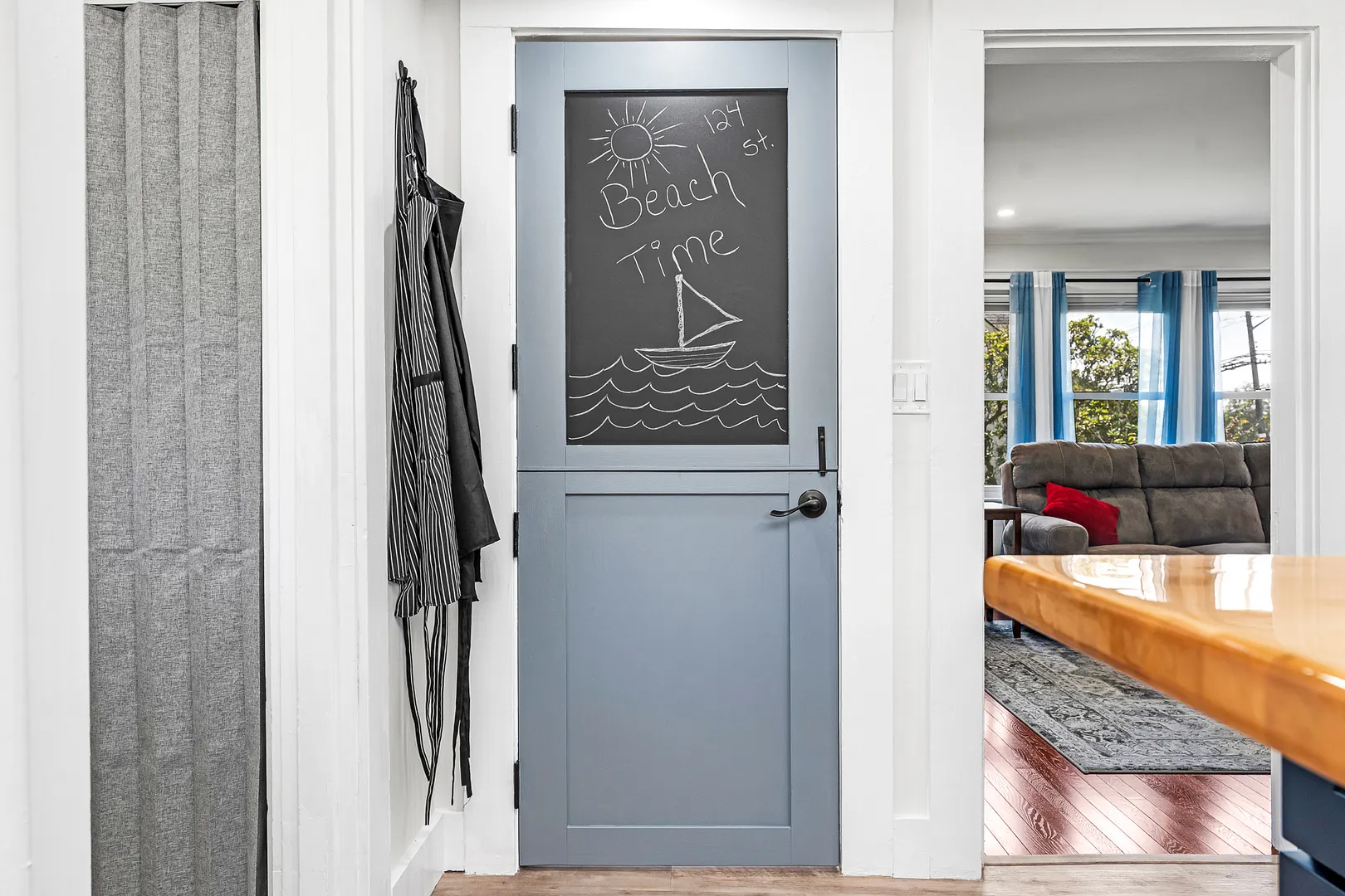 124 Beach Street Photo 12