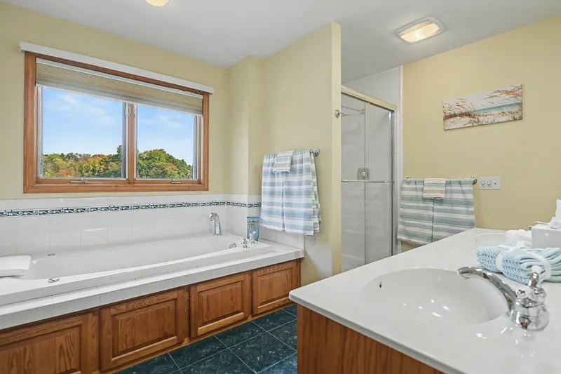 94 Tomlinson Road Photo 19