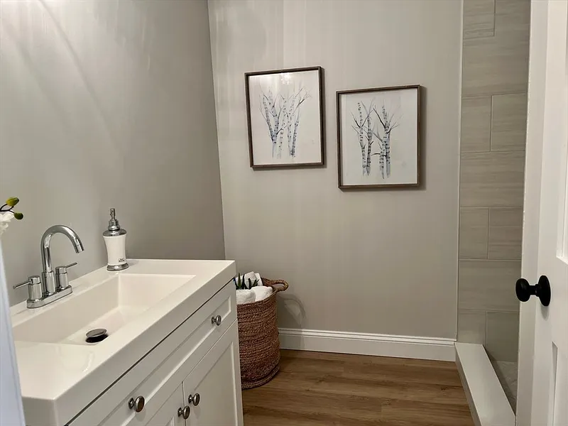 64 Holten St. #203 Photo 23