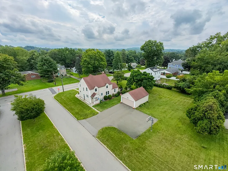 147 Old Mill Road Photo 11